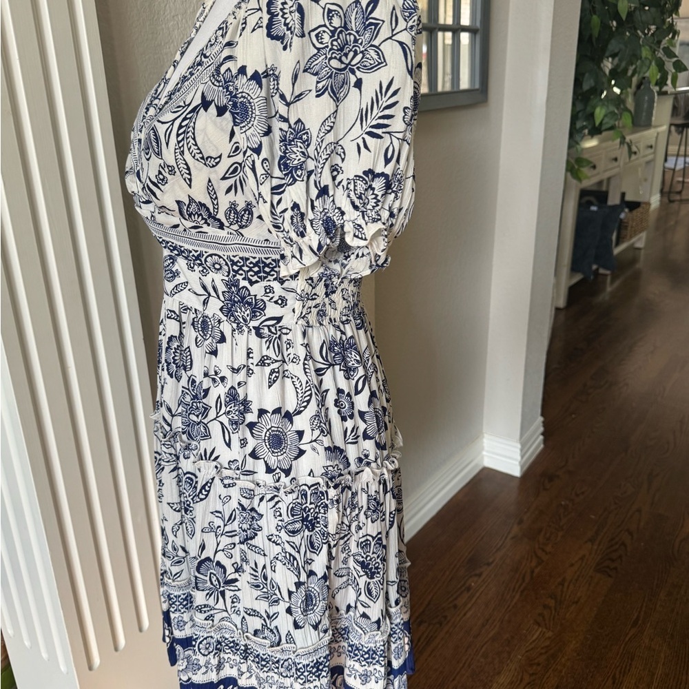 Floral Blue and White Dress - Picture 5 of 6